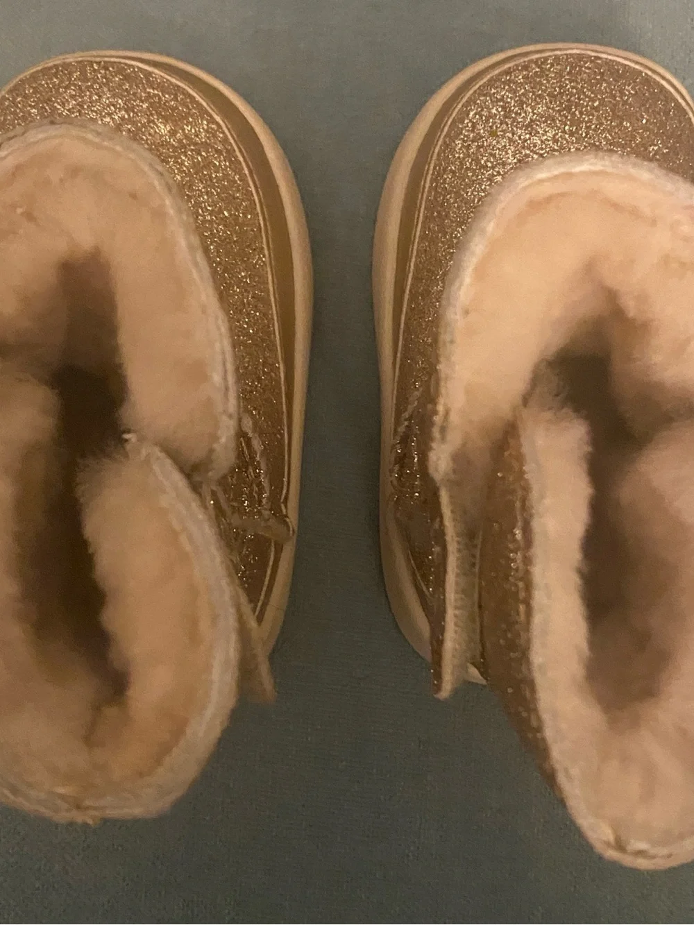 UGG Keelan Gold Metallic Glitter Infant Boots Shearling Lined Size 2/3 (6-12M)